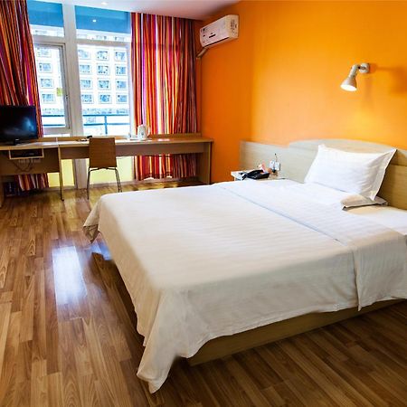 7Days Inn Guangzhou South Railway Station Huijiang Subway Station מראה חיצוני תמונה