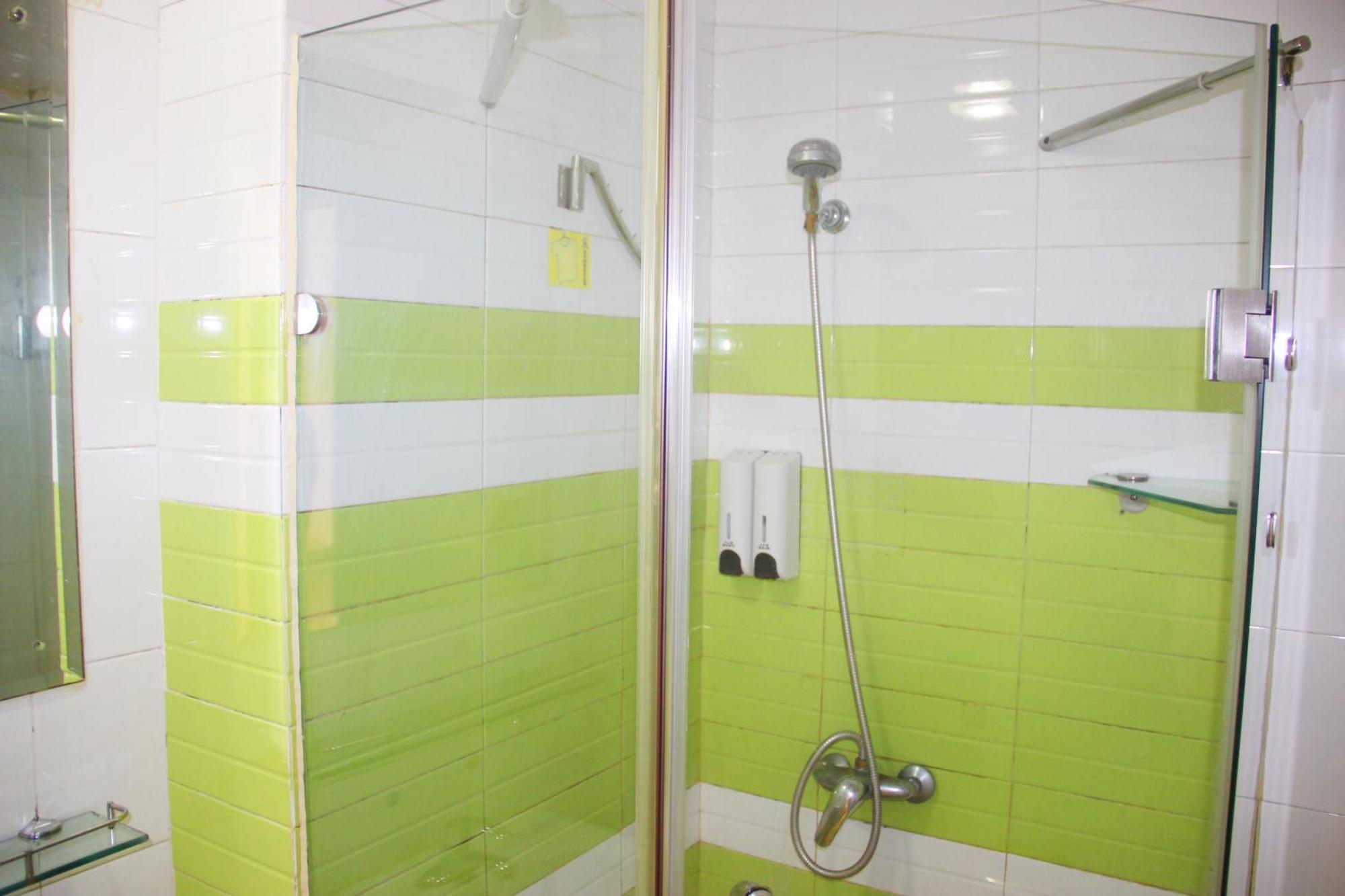7Days Inn Guangzhou South Railway Station Huijiang Subway Station מראה חיצוני תמונה
