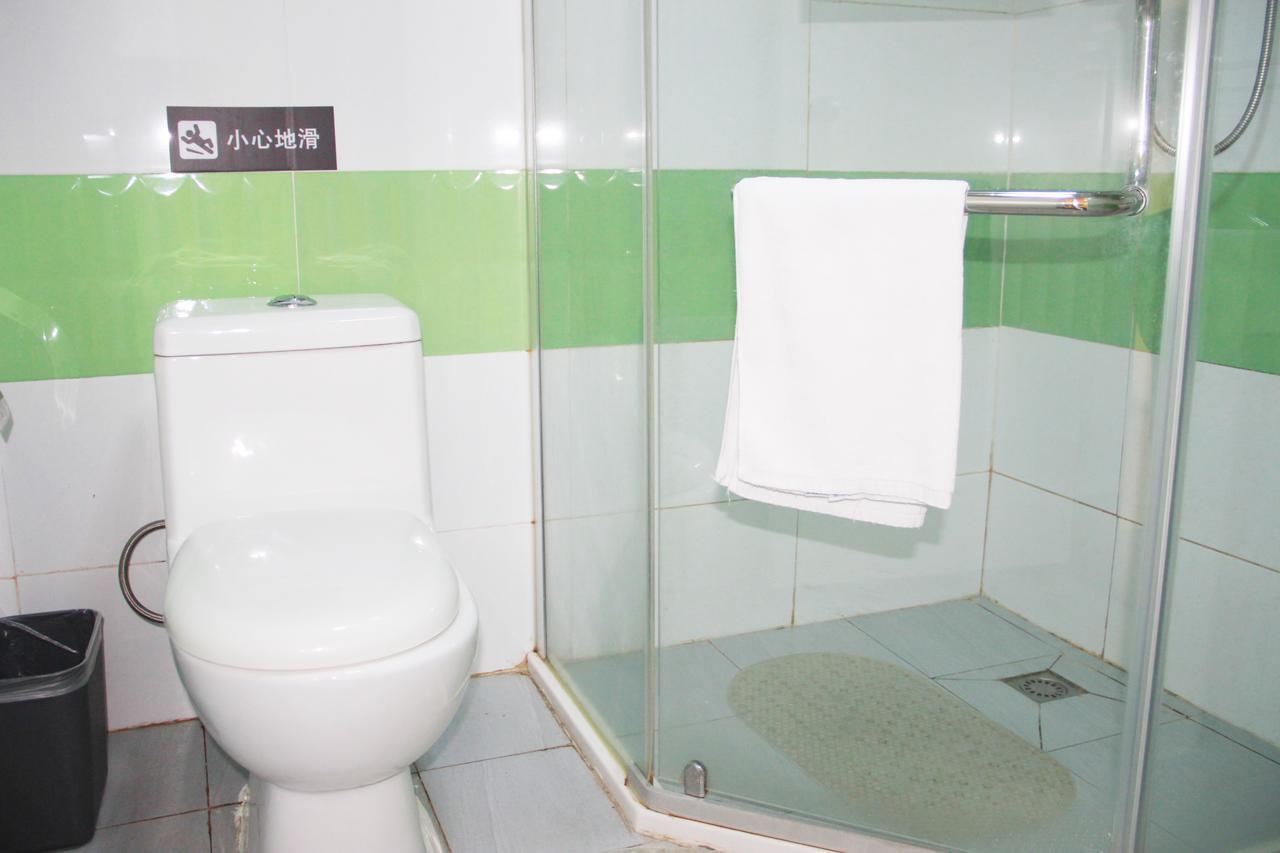 7Days Inn Guangzhou South Railway Station Huijiang Subway Station מראה חיצוני תמונה