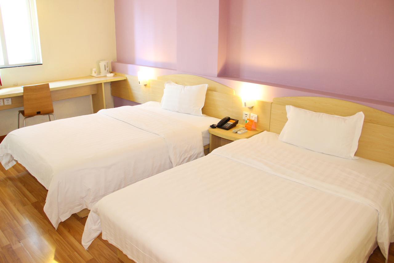 7Days Inn Guangzhou South Railway Station Huijiang Subway Station מראה חיצוני תמונה